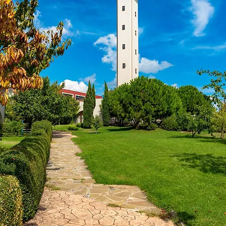 Apartament Menada Aheloi