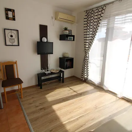 Menada Appartement *