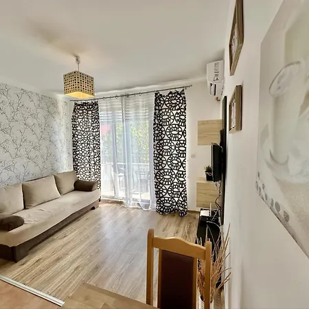 Menada Apartament *